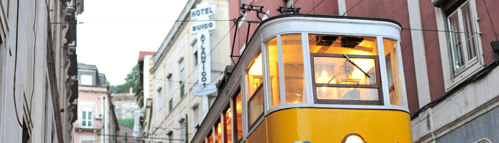 Julia Nurfi Rahma Lubis, S.Kom, M.Si.